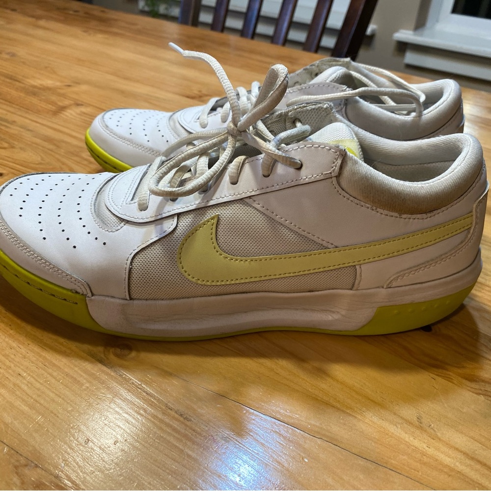 Nike Women’s Court Shoes!